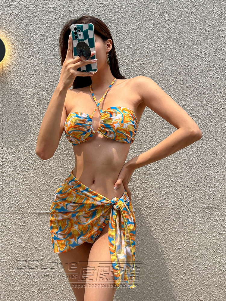 Women's Strapless Bikini Three-Piece Set for Small Chest - Perfect for Beach Vacations and Hot Spring Swimming