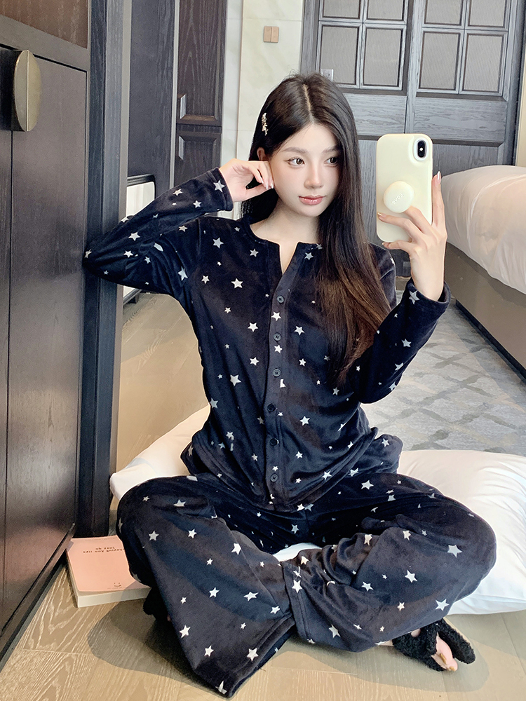 Women's Velvet Pajamas Set - Thickened Plush Loungewear for Autumn Winter, Cozy High-Quality Sleepwear