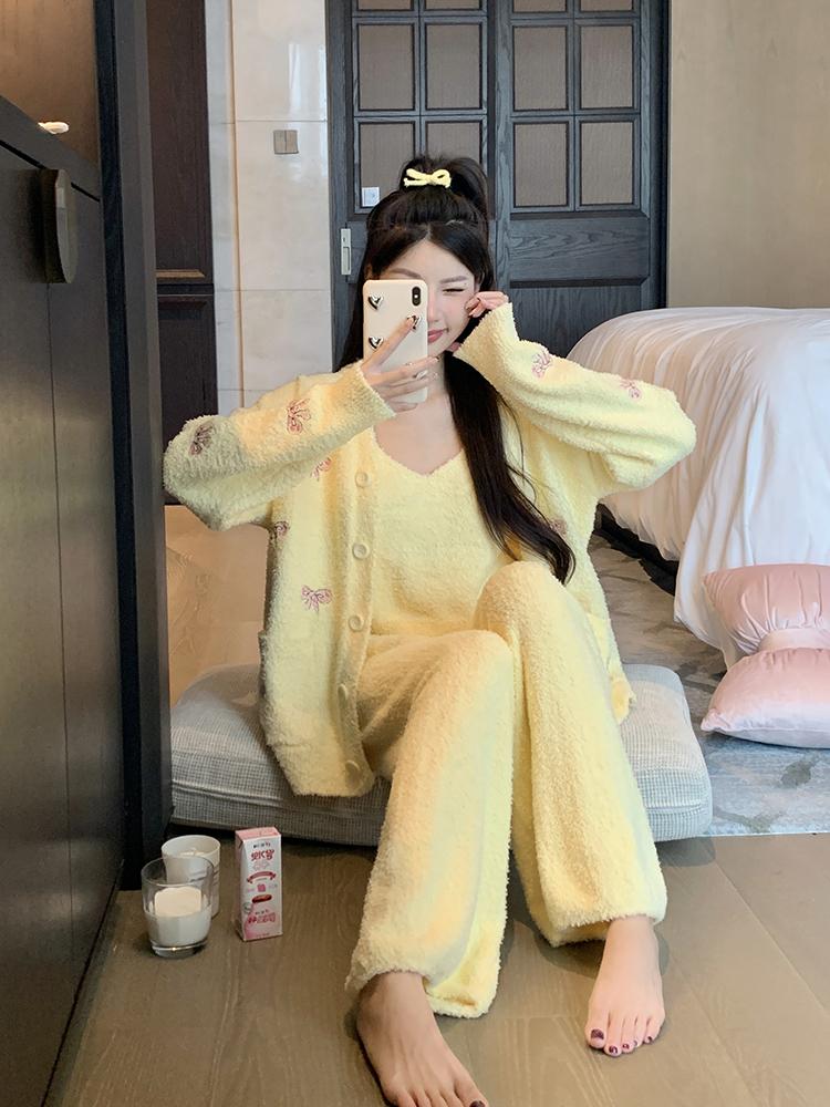 Women's Velvet Snake Treasure Pajamas Set - Cozy Fleece Loungewear for Autumn Winter, Zodiac Year Style