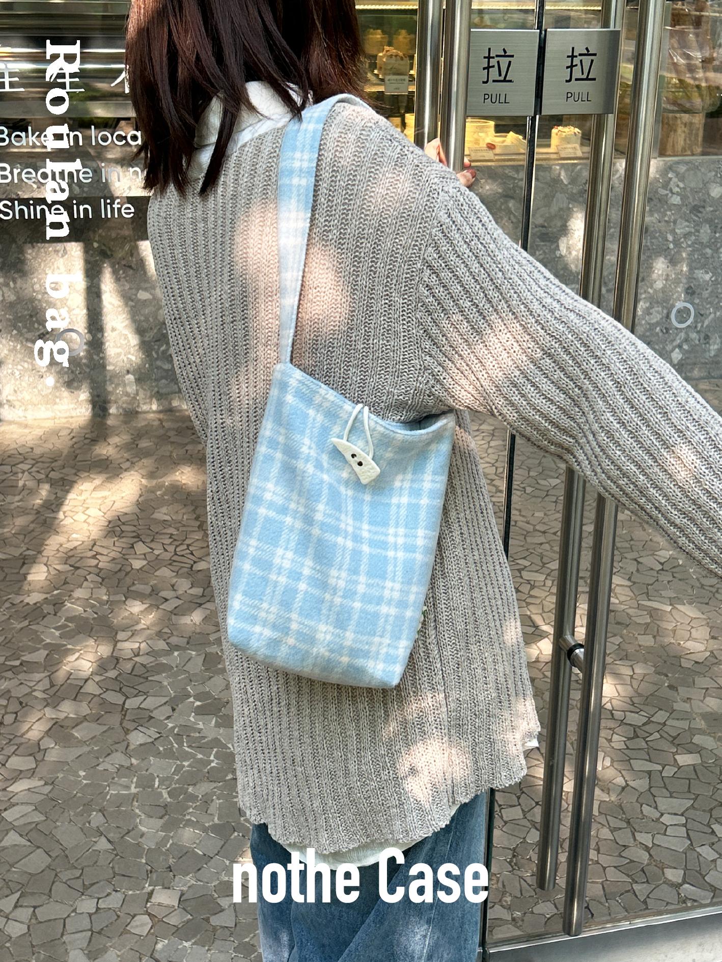 Woolen Plaid Bucket Bag - Versatile Shoulder Tote with Healing Fresh Atmosphere, Stylish Accessory for Any Occasion