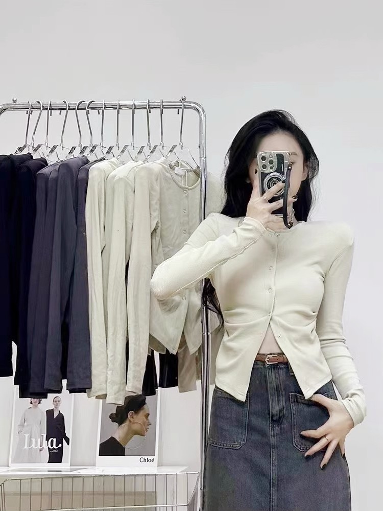 Wrinkled Split Long Sleeve T-Shirt for Women - Slim Fit Flattering Irregular Chic Top - Trendy Fashion Essential