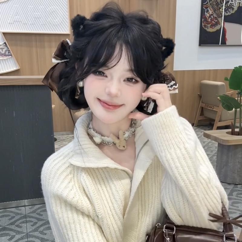 Y2K Cute Rabbit Necklace Plush Bear Choker Neck Chain for Spicy Girls - Doll Sweater Clavicle Chain Accessory