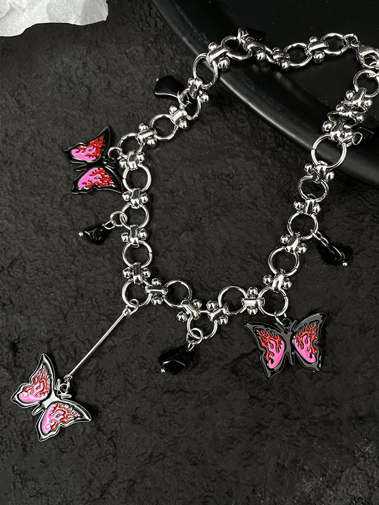 Y2K Dreamy Pink Butterfly Choker Necklace for Women - Sweet Cool Spicy Clavicle Chain Neck Accessory for Summer Fashion