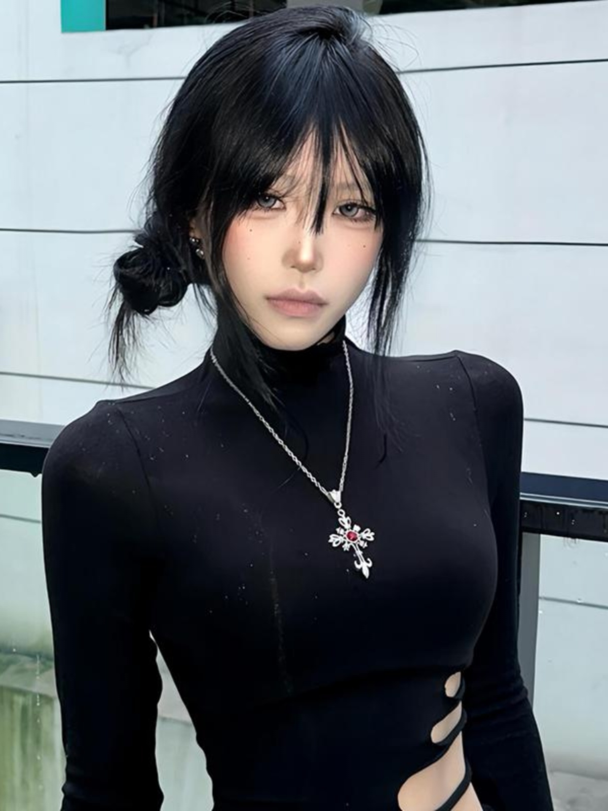 Y2K Gothic Dark Cross Necklace for Girls - Subculture Lolita Sweater Neck Chain Accessory for Halloween Style