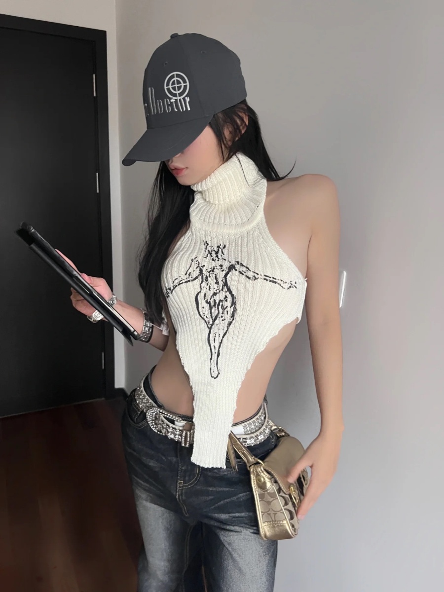 Y2K Knitted Halter Backless High-Neck Sleeveless Cropped Top for Trendy Women, Perfect for Instagram-Ready Looks