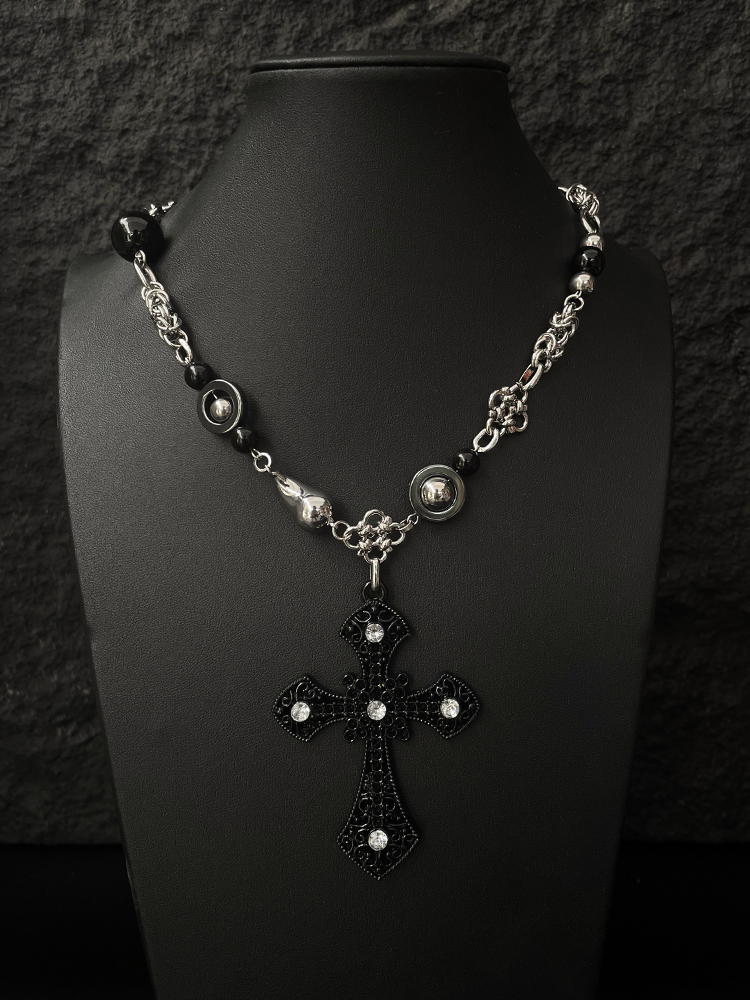 Y2K Spicy Girl Beaded Choker Necklace for Women, Punk European American Style with Cross Accessory, Trendy Niche Design